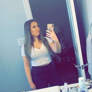 Meet your Posher, Ashlee